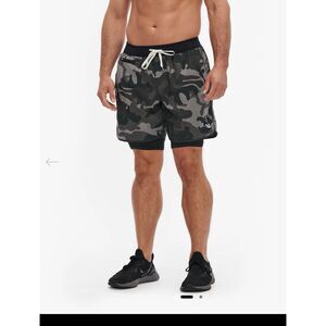 Vuori Men's Stockton Camo Athletic Compression Liner Shorts Medium